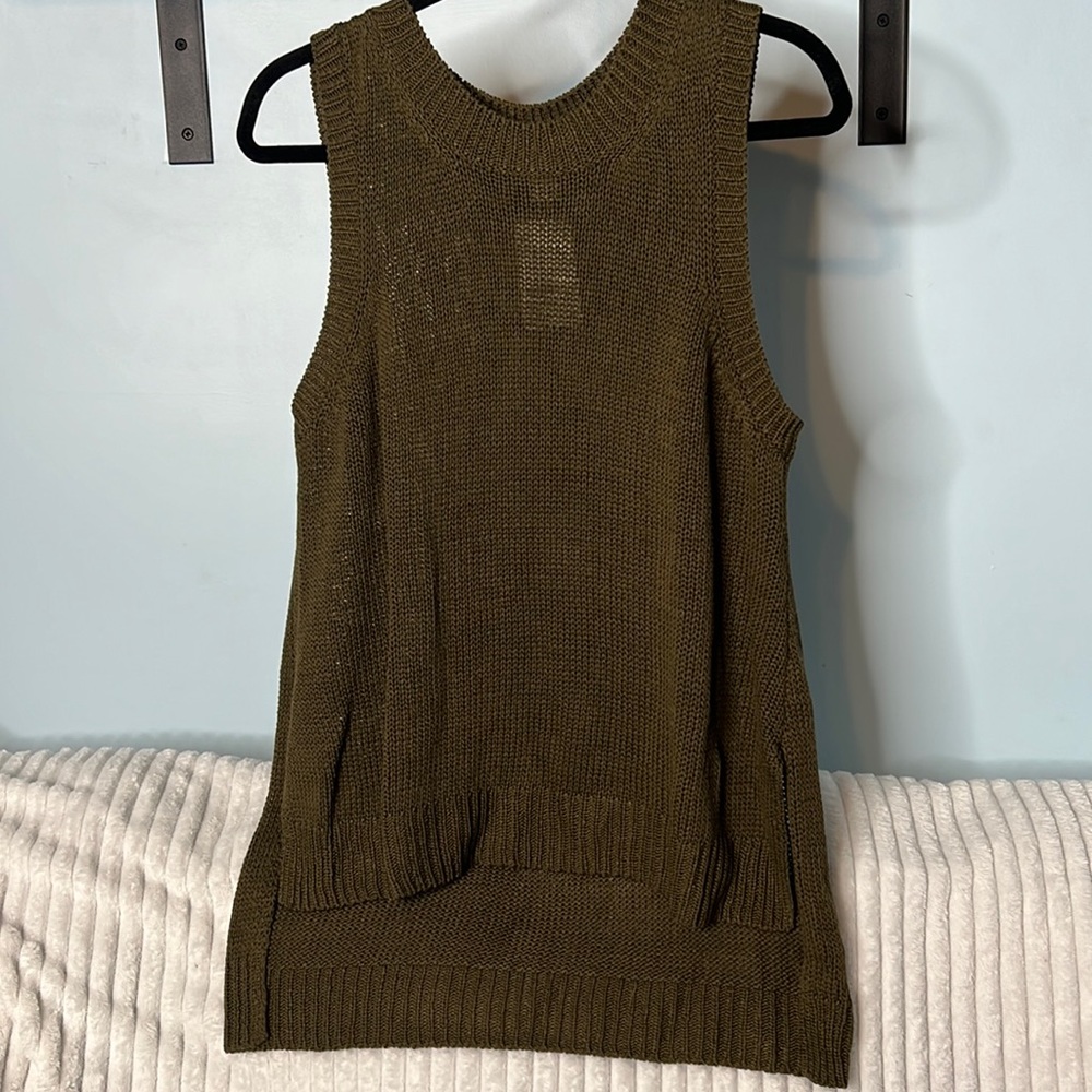 NWT Knit Sweater Vest